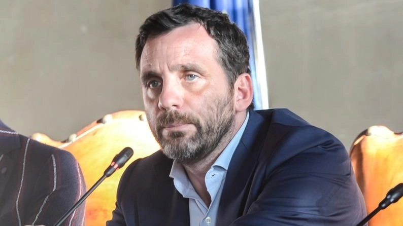 Alessandro Tomasi è sindaco di Pistoia dal 27 giugno 2017 Alessandro Tomasi è sindaco di Pistoia dal 27 giugno 2017