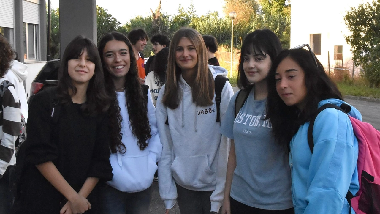 Chi dovrà affrontare l’esame scolastico più importante vivrà questo anno in modo speciale. C’è chi pensa ad ottenere buoni voti e chi si stupisce di come sia passato velocemente il tempo. Chi dovrà affrontare l’esame scolastico più importante vivrà questo anno in modo speciale. C’è chi pensa ad ottenere buoni voti e chi si stupisce di come sia passato velocemente il tempo.