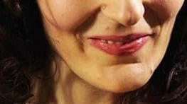 La scrittrice Valentina Cebeni presenta il romanzo "Mandorle amare" ispirato alla famiglia Conforti, maestri confettieri. Un intreccio di vite dal dopoguerra agli anni Duemila, con focus sul ruolo della donna. Appuntamento con l'autrice il 13 ottobre alle 18 presso la Biblioteca Comunale di Arezzo, nell'ambito del Zenzero Fest. La scrittrice Valentina Cebeni presenta il romanzo "Mandorle amare" ispirato alla famiglia Conforti, maestri confettieri. Un intreccio di vite dal dopoguerra agli anni Duemila, con focus sul ruolo della donna. Appuntamento con l'autrice il 13 ottobre alle 18 presso la Biblioteca Comunale di Arezzo, nell'ambito del Zenzero Fest.