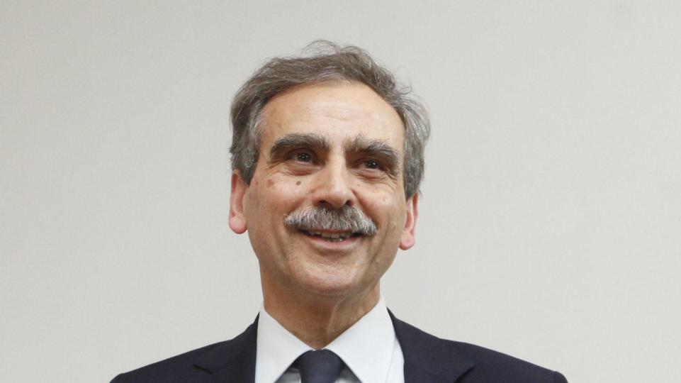 https://www.lanazione.it/image-service/view/acePublic/alias/contentid/YmMyNTI1MGMtMzVkOS00/0/la-mossa-di-mediobanca-non-ferma-il-monte.jpeg?f=16:9&w=1200&h=630