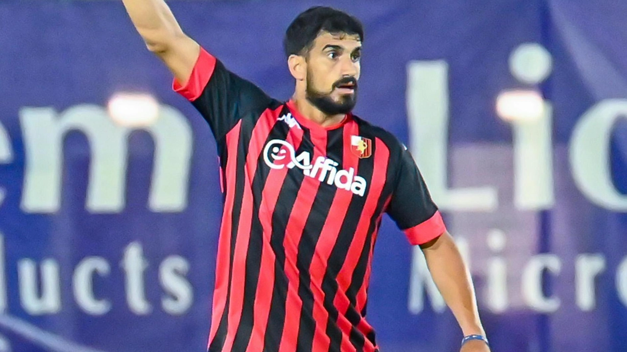 Costantino ha recuperato dall’infortunio che lo aveva costretto a dare forfait. Ma, vista la buona vena di Magnaghi, Gorgone potrebbe anche tenerlo in panchina al via Costantino ha recuperato dall’infortunio che lo aveva costretto a dare forfait. Ma, vista la buona vena di Magnaghi, Gorgone potrebbe anche tenerlo in panchina al via