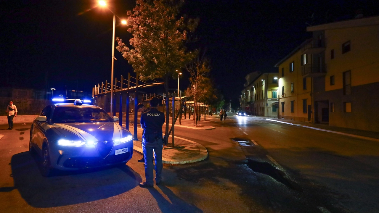 Controlli della polizia dopo Empoli-Roma (fotocronache Germogli) Controlli della polizia dopo Empoli-Roma (fotocronache Germogli)