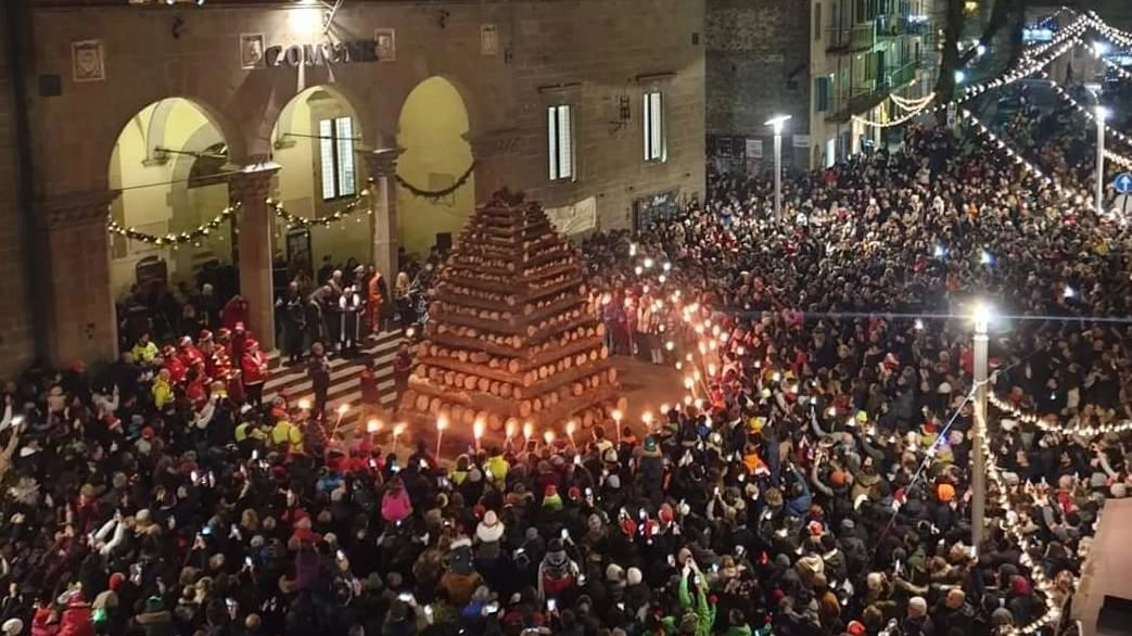 La fiaccola nel cuore di Abbadia San Salvatore La fiaccola nel cuore di Abbadia San Salvatore