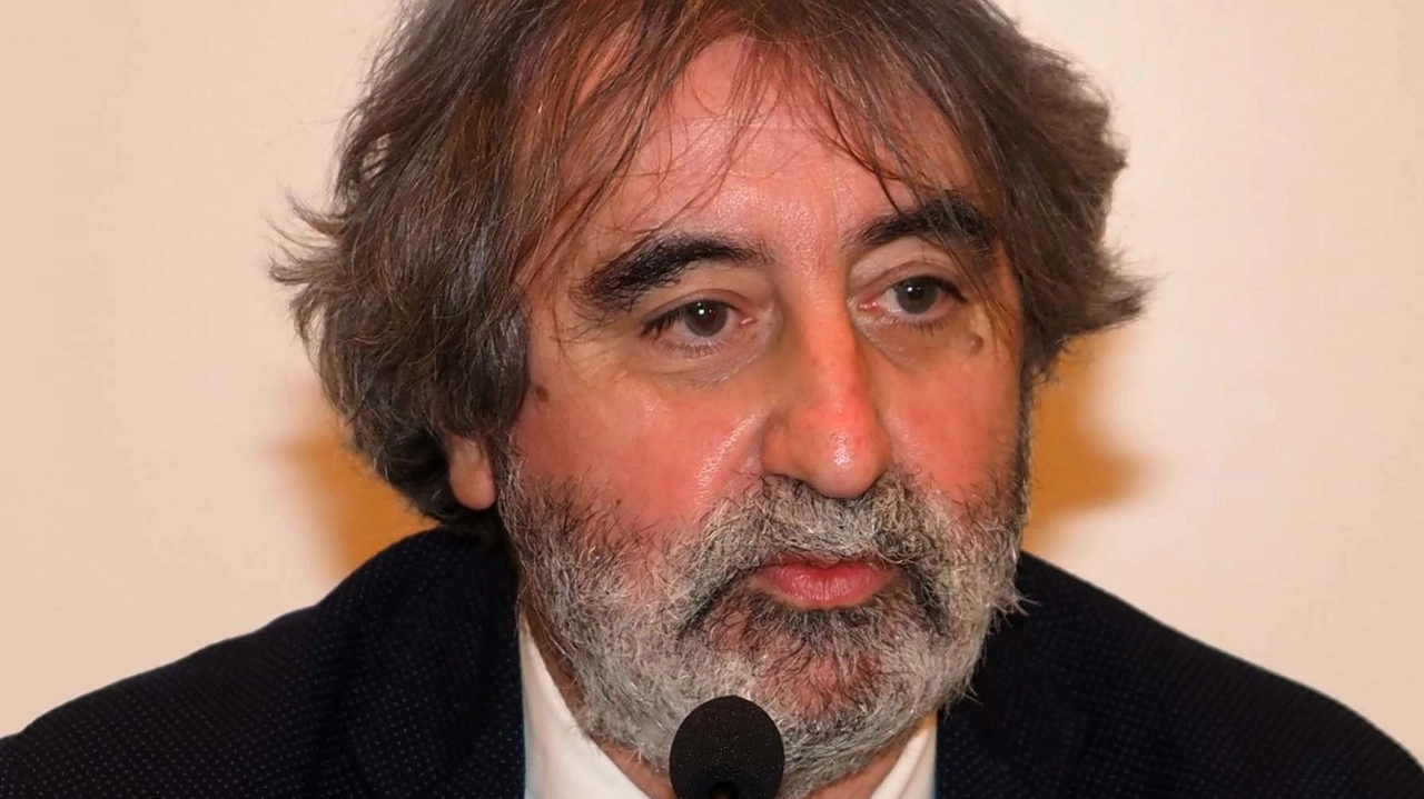 L’ex presidente: "E il grosso è per le crociere" L’ex presidente: "E il grosso è per le crociere"