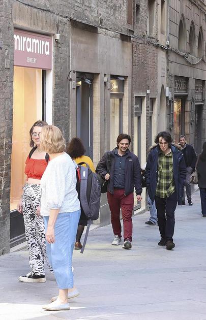 Una città sempre più vecchia. Gli ultraottantenni superano la popolazione under 14. In calo costante i nuovi nati