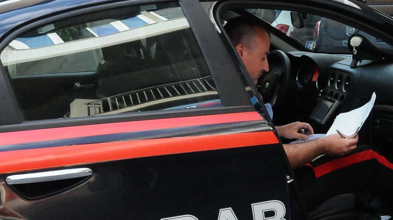 Notte agitata nel centro di Abbadia San Salvatore. Un extracomunitario è stato ferito, sul posto intervengono i carabinieri...
