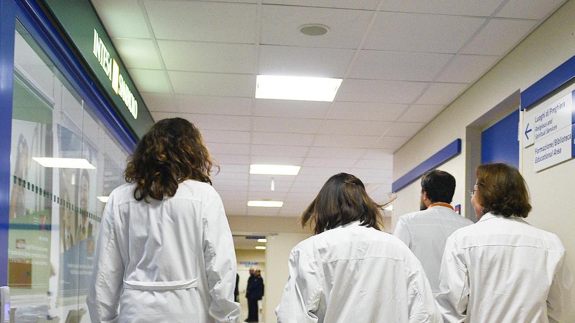 Manca la guardia medica pediatrica: "Tanti accessi al pronto soccorso. Ora un servizio per le famiglie" Manca la guardia medica pediatrica: "Tanti accessi al pronto soccorso. Ora un servizio per le famiglie"