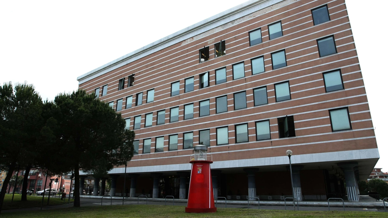 Il tribunale della Spezia Il tribunale della Spezia