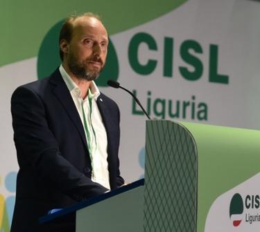https://www.lanazione.it/image-service/view/acePublic/alias/contentid/YmQzM2I0OTktY2FmYi00/0/fincantieri-realta-in-salute-lavoro-garantito-per-anni-pronti-nuovi-investimenti.jpeg