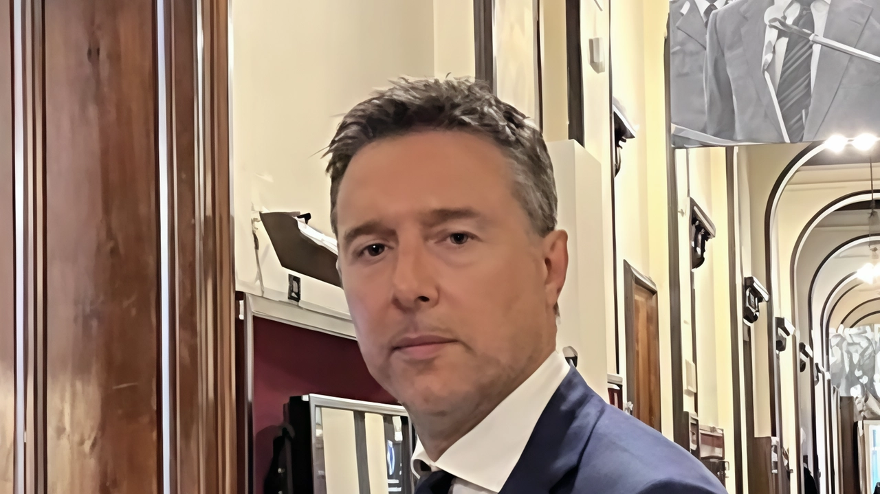 Approvato decreto legge per contrastare violenza contro personale sanitario. Norme più severe e videosorveglianza per proteggere medici e operatori. Approvato decreto legge per contrastare violenza contro personale sanitario. Norme più severe e videosorveglianza per proteggere medici e operatori.