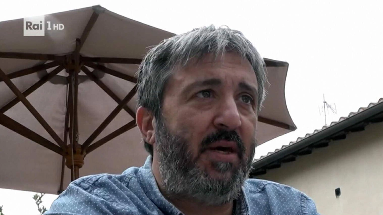 Tonino, 54 anni, di Norcia, su Rai Uno a “La Vita in Diretta“ racconta la sua versione dei fatti Tonino, 54 anni, di Norcia, su Rai Uno a “La Vita in Diretta“ racconta la sua versione dei fatti