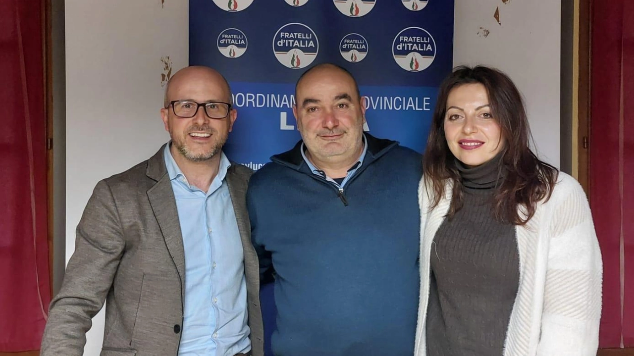 BORGO A MOZZANO Il Circolo di Fratelli d’Italia di Borgo a Mozzano ha un nuovo coordinatore comunale, Massimo Giannoni. L’elezione è avvenuta... BORGO A MOZZANO Il Circolo di Fratelli d’Italia di Borgo a Mozzano ha un nuovo coordinatore comunale, Massimo Giannoni. L’elezione è avvenuta...