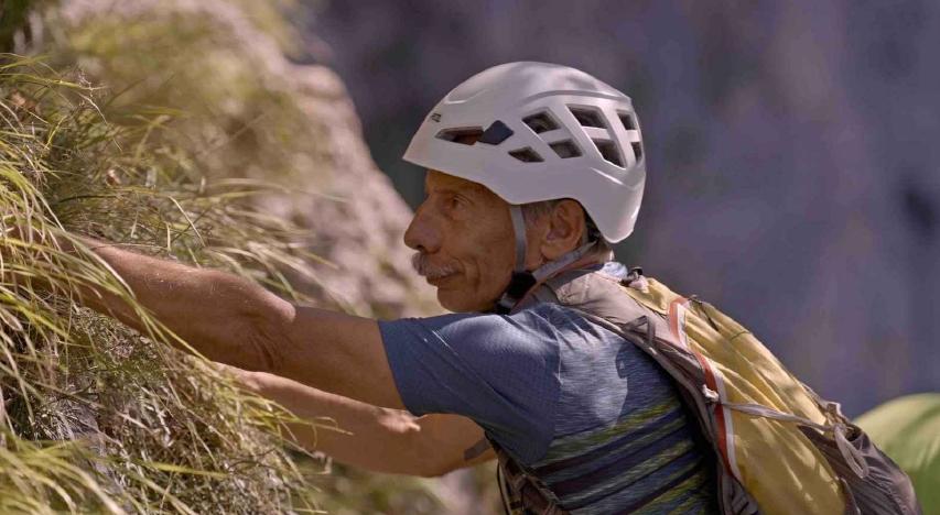 Giovanni Storti e il suo viaggio nel cuore delle Apuane