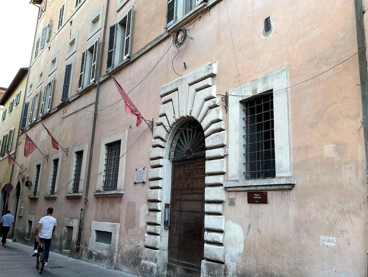 https://www.lanazione.it/image-service/view/acePublic/alias/contentid/YmU0YjZjNDktNzhiMy00/0/sulle-tracce-della-foligno-barocca-passeggiata-tra-le-ricche-dimore.jpeg?f=1.90:1&w=1200