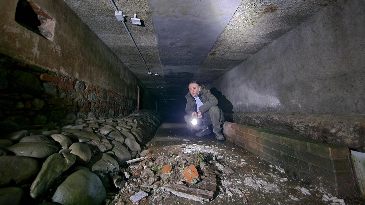 Il crollo in uno dei tunnel di «Pistoia Sotterranea» (Acerboni/fotoCastellani) Il crollo in uno dei tunnel di «Pistoia Sotterranea» (Acerboni/fotoCastellani)