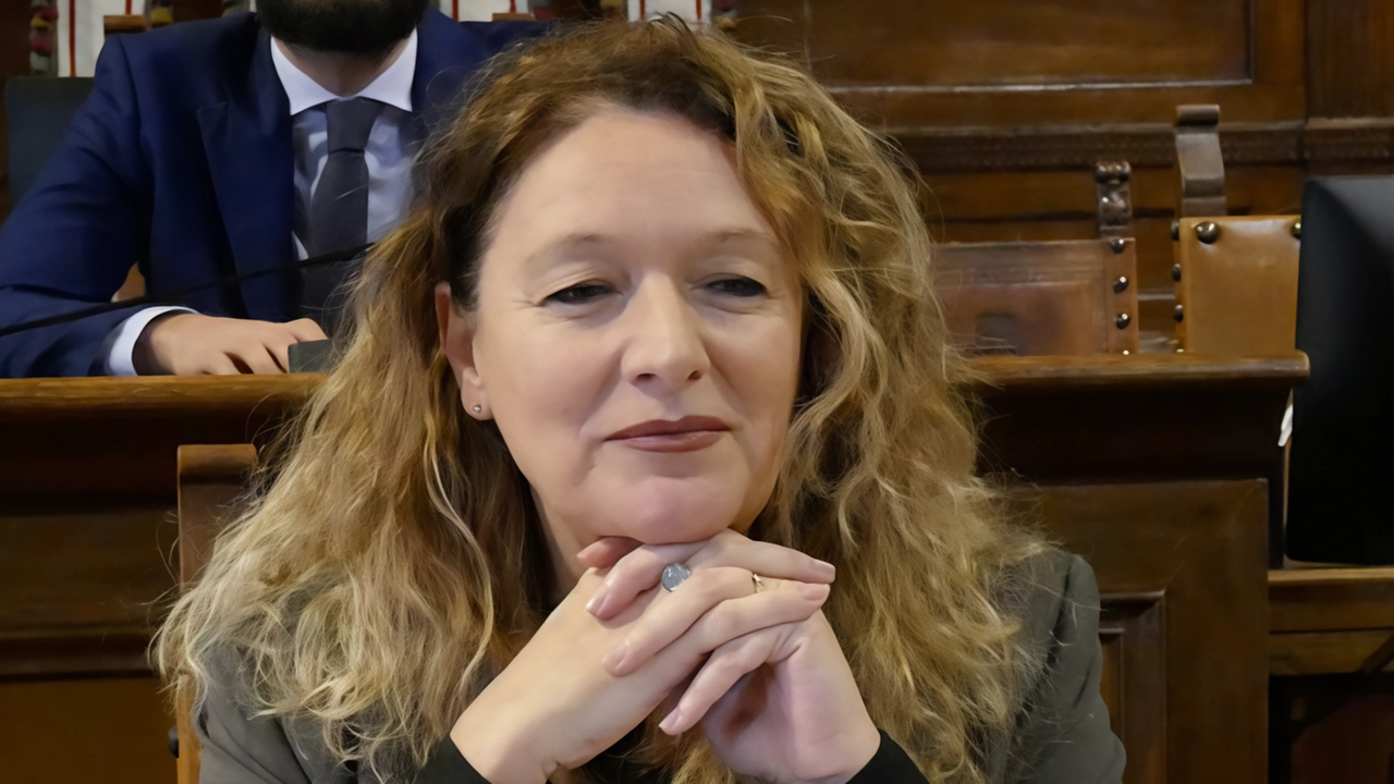 "Quando si riesce a chiudere una ditta irregolare all’interno del distretto, è giusto riconoscere il lavoro della Polizia Municipale. Ma... "Quando si riesce a chiudere una ditta irregolare all’interno del distretto, è giusto riconoscere il lavoro della Polizia Municipale. Ma...