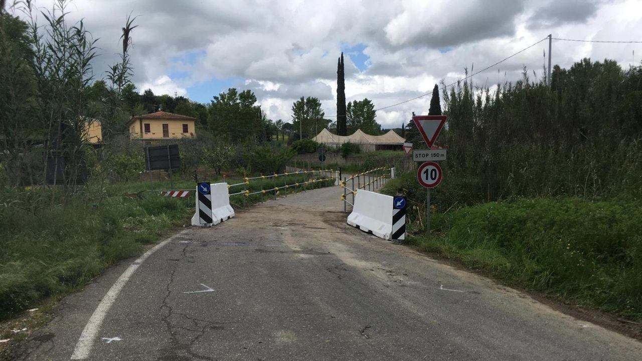 Dopo i danni del maltempo, la conseguente chiusura forzata del ponte in località Fraschetta. Ora è tornato finalmente accessibile
