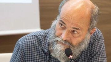 Il professor Paolo Malacarne Il professor Paolo Malacarne