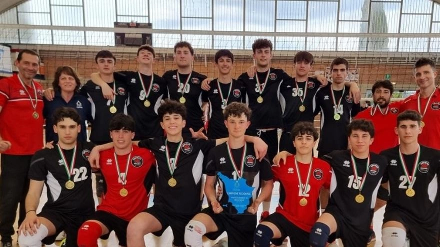 Grande gioia in casa Invicta per il Camionato regionale vinto dalla formazione di volley Under 19