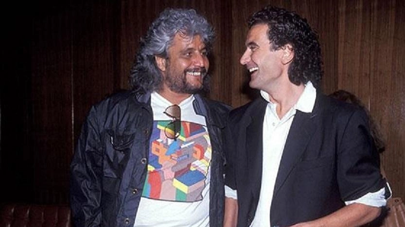 Il cantautore Pino Daniele insieme al suo grande amico l’attore Massimo Troisi Il cantautore Pino Daniele insieme al suo grande amico l’attore Massimo Troisi