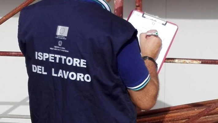 A Firenze gli ispettori del lavoro trovano addetti a nero nel settore turistico