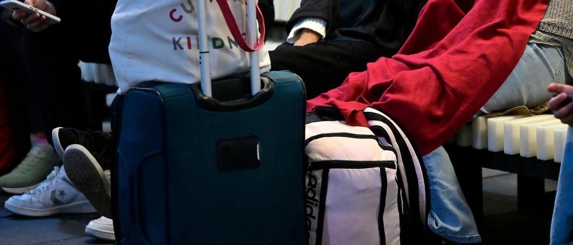 Viaggio a lume di candela: "Notizie dalla radio a pile"