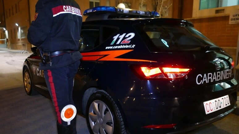 L'uomo è stato arrestato dai carabinieri L'uomo è stato arrestato dai carabinieri