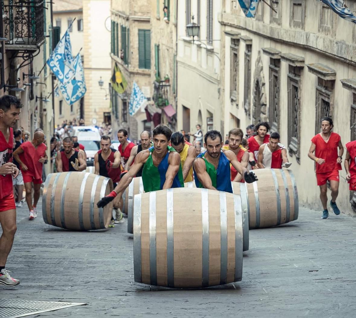 Il Bravìo cresce, la lista dei ruoli. E si presentano gli spingitori Il Bravìo cresce, la lista dei ruoli. E si presentano gli spingitori