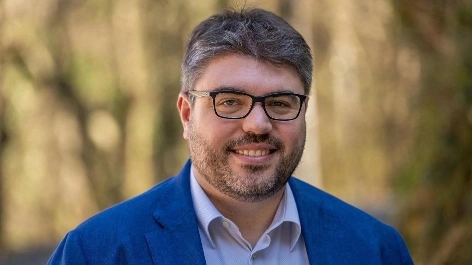 https://www.lanazione.it/image-service/view/acePublic/alias/contentid/YmY3YjMyZWYtOTk0Ny00/0/il-sindaco-matteo-cecchelli.jpeg?f=1.91:1&w=1200