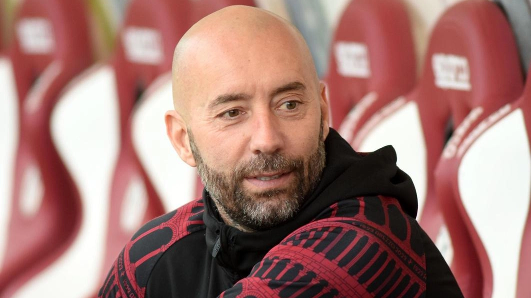 Cristian Bucchi: "Derby con la Lucchese, vogliamo una Pasquetta felice per i tifosi amaranto"