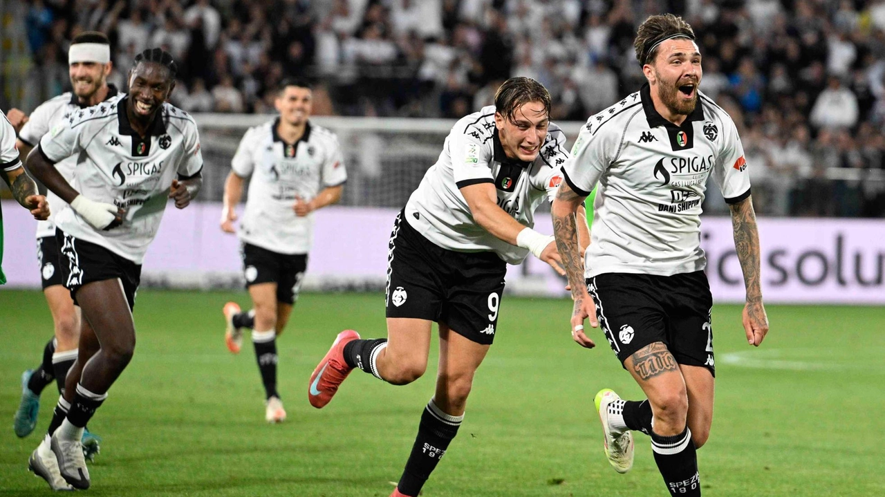 Spezia chiamato stasera a giocare la finale di andata per la promozione in serie A. allo stadio ’Zini’ di Cremona Spezia chiamato stasera a giocare la finale di andata per la promozione in serie A. allo stadio ’Zini’ di Cremona