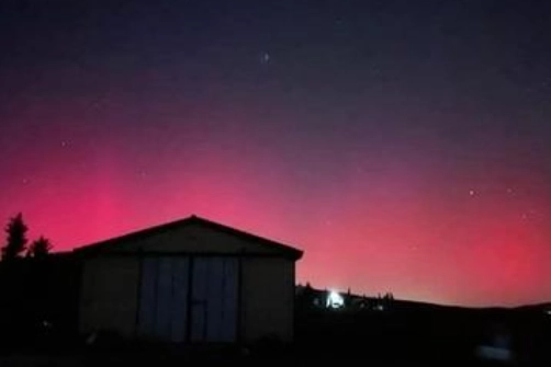 L'aurora boreale apparsa nei cieli di Toscana a inizio novembre 2003