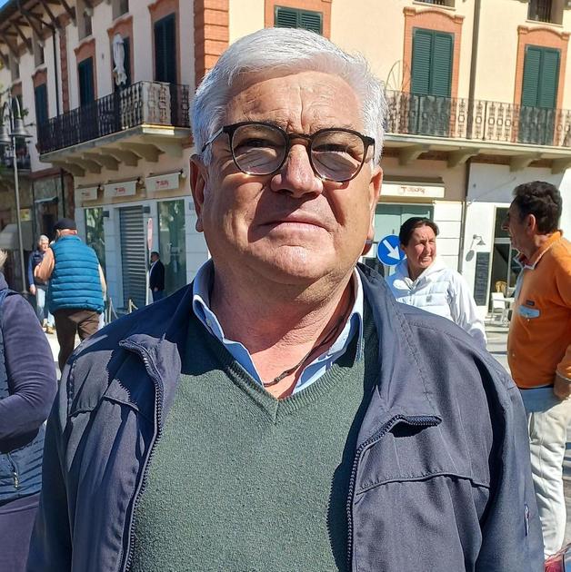 Revocati i divieti di balneazione in Versilia. “Arpat ha gestito male l’emergenza” Revocati i divieti di balneazione in Versilia. “Arpat ha gestito male l’emergenza”