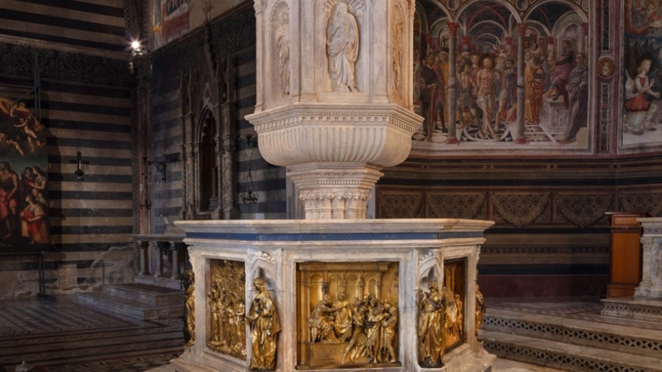 Fonte battesimale del Duomo di Siena Fonte battesimale del Duomo di Siena