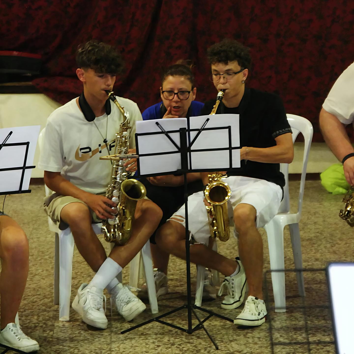 https://www.lanazione.it/image-service/view/acePublic/alias/contentid/YmZhYzgwZGQtZTEzYy00/0/il-festival-del-sax-invadera-bacchereto.jpeg
