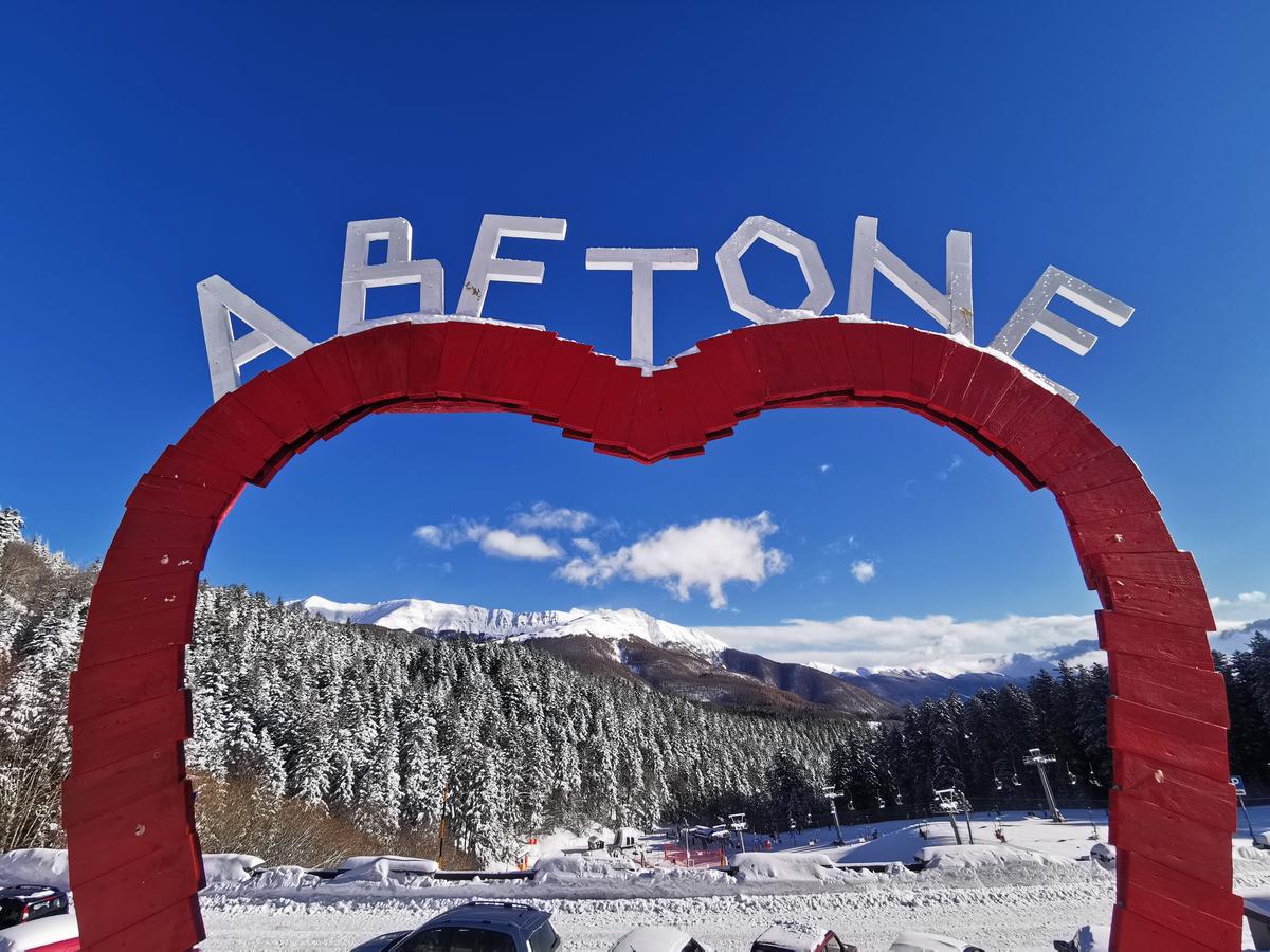 Troppi anni senza neve, boccata d’ossigeno per la Montagna Pistoiese. 3 milioni di euro di ristori Troppi anni senza neve, boccata d’ossigeno per la Montagna Pistoiese. 3 milioni di euro di ristori