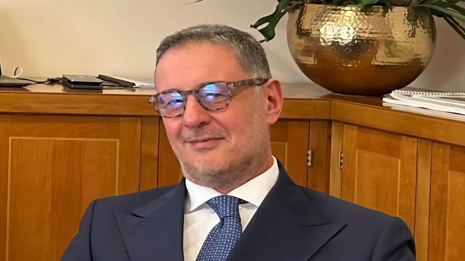 Il nuovo presidente della Lucchese, Giuseppe Longo: insieme agli altri dirigenti, dovrà convincere, oggi, sulla bontà del nuovo progetto rossonero