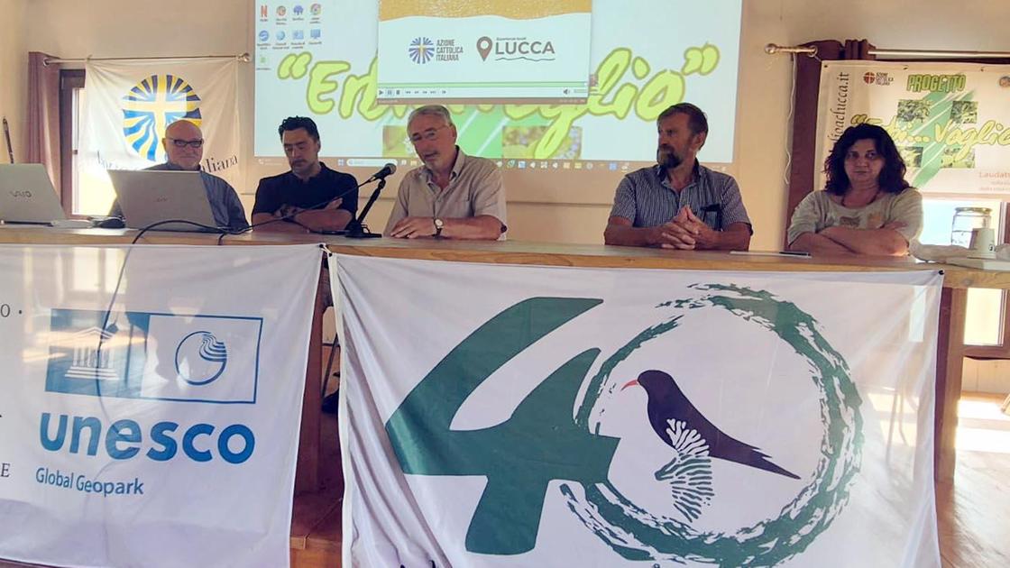 Comunità, fede e lavoro. Diocesi e Mcl lanciano la sfida con il progetto “Erbi Voglio“ Comunità, fede e lavoro. Diocesi e Mcl lanciano la sfida con il progetto “Erbi Voglio“