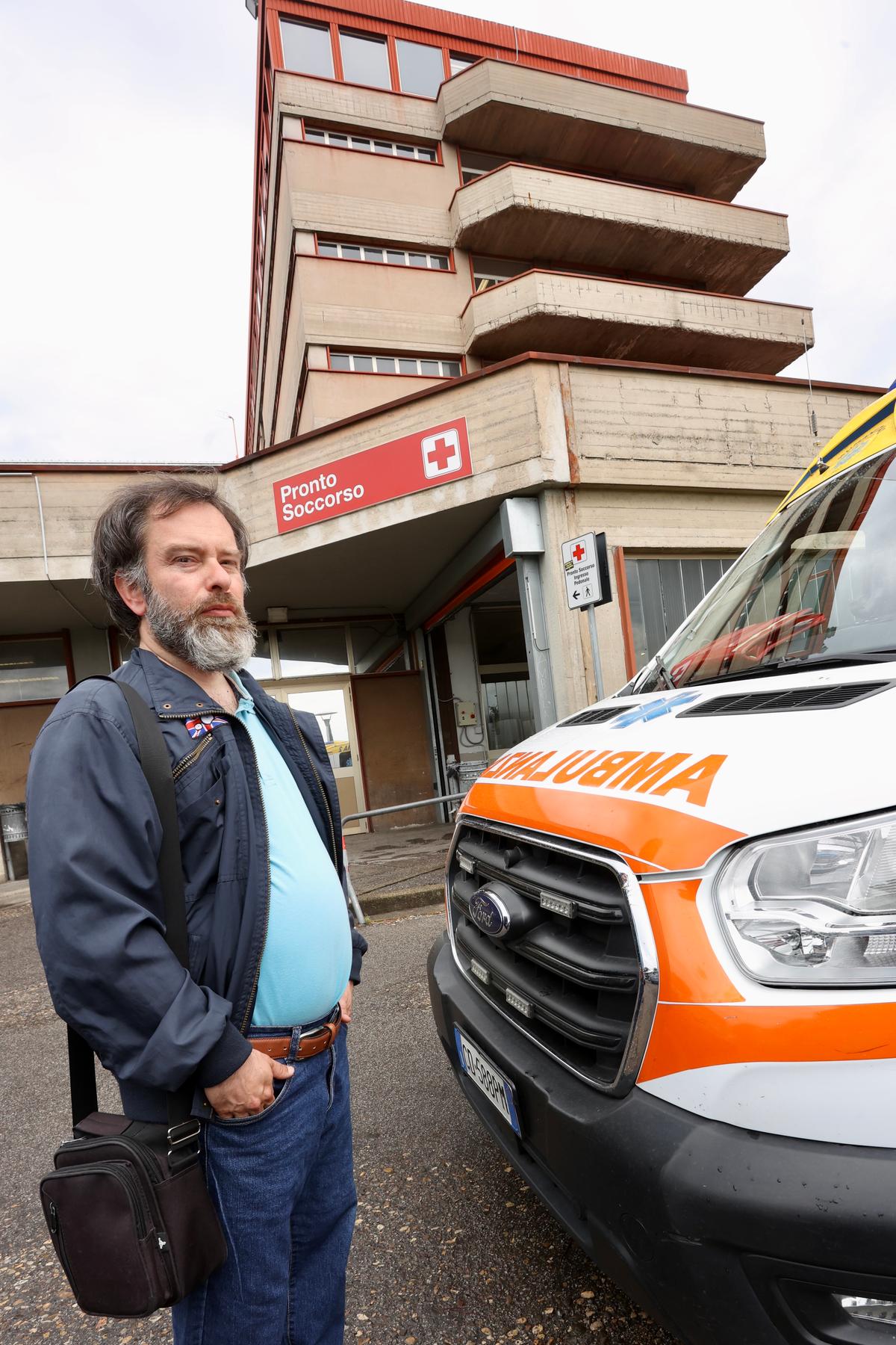 Sala piena e lungo via vai, ma il Pir supera la prova: in tre ore test e diagnosi