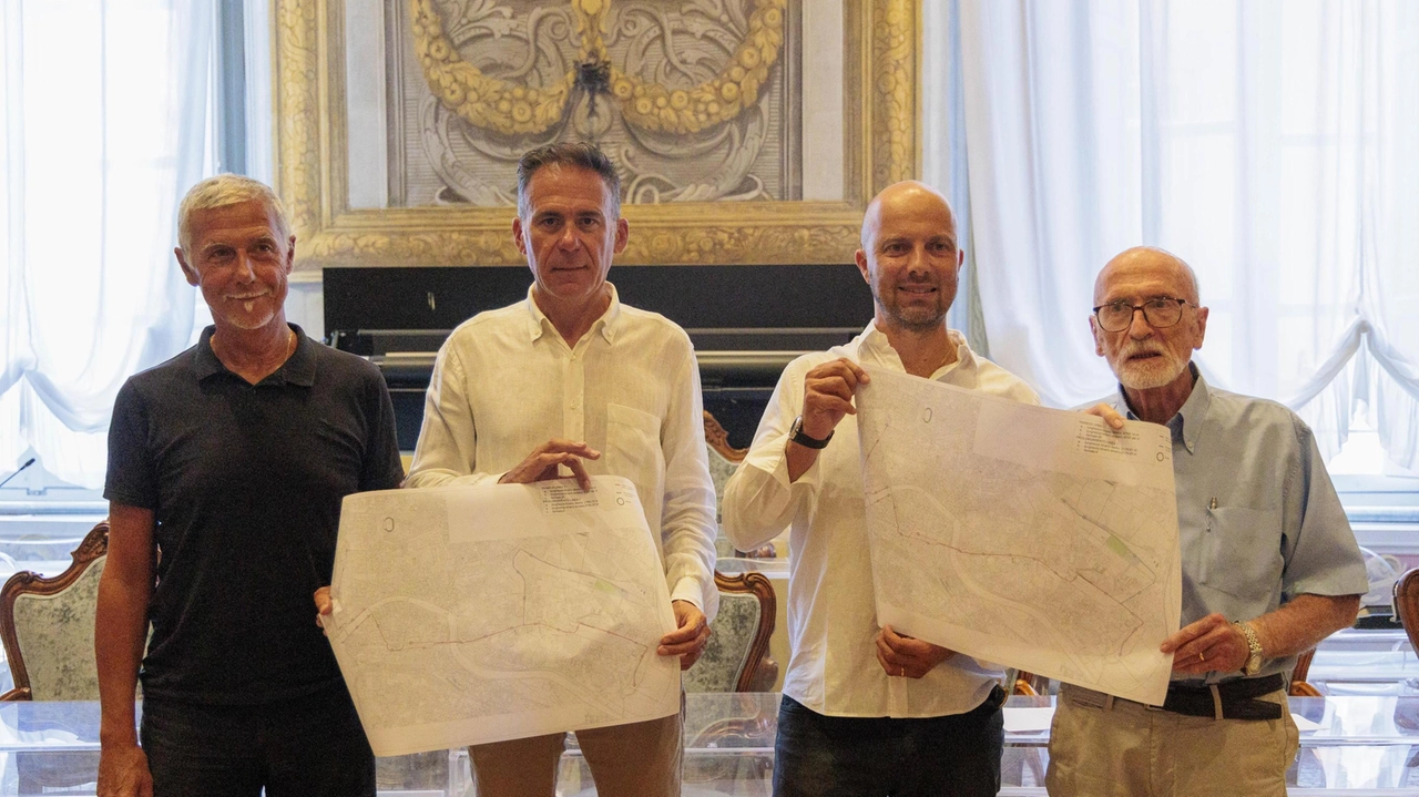Da sinistra Alessandro Fiorindi, il sindaco Michele Conti, Andrea Bottone el’assessore Massimo Dringoli Da sinistra Alessandro Fiorindi, il sindaco Michele Conti, Andrea Bottone el’assessore Massimo Dringoli