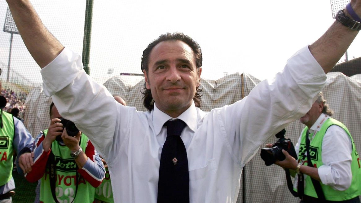 Cesare Prandelli oggi si definisce contadino: "Sono tornato alle origini, la sera sono felice. Questa città non ti regala nulla, ma poi ti apre un mondo. Il genio di Da Vinci mi ha stregato". Cesare Prandelli oggi si definisce contadino: "Sono tornato alle origini, la sera sono felice. Questa città non ti regala nulla, ma poi ti apre un mondo. Il genio di Da Vinci mi ha stregato".
