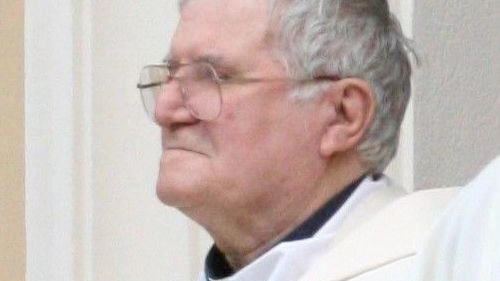 E’ morto nella sua abitazione a Cecina don Antonio Stefanini: per dieci anni fu amatissimo parroco a Terricciola E’ morto nella sua abitazione a Cecina don Antonio Stefanini: per dieci anni fu amatissimo parroco a Terricciola