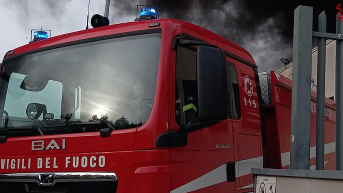 forte esplosione paura in un azienda di materie plastiche arrivano i vigili del fuoco da Lanazione.it forte esplosione paura in un azienda di materie plastiche arrivano i vigili del fuoco