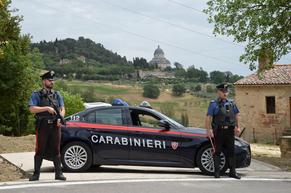 Ha tentato di truffare 11 anziani e guidava senza patente: nei guai un minorenne