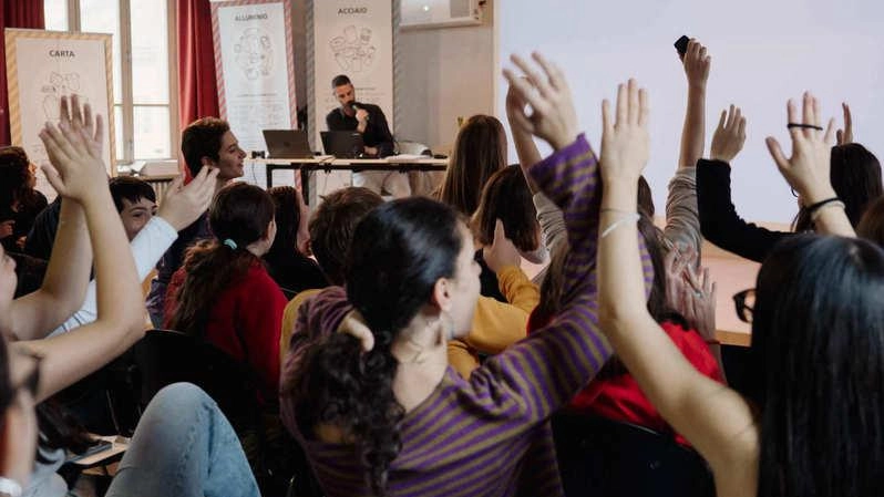 La classe 2ª C del Liceo Gentileschi rappresenterà la provincia alle finali nazionali a Rimini del progetto di educazione ambientale La classe 2ª C del Liceo Gentileschi rappresenterà la provincia alle finali nazionali a Rimini del progetto di educazione ambientale