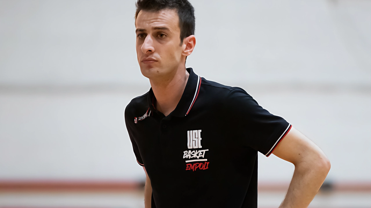 Luca Valentino, coach dell’Use Computer Gross; in alto l’assistant coach Davide Elmi Luca Valentino, coach dell’Use Computer Gross; in alto l’assistant coach Davide Elmi