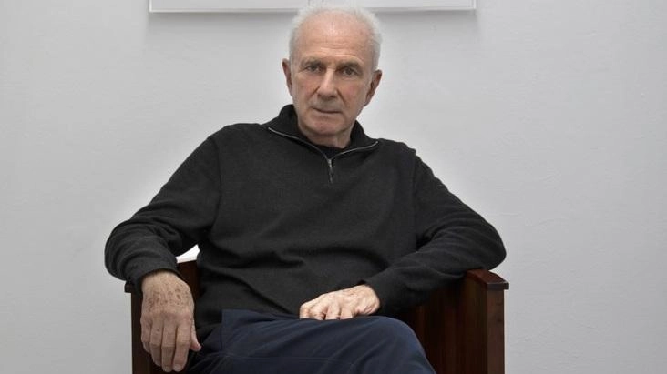 Massimo Minini, uno dei più importanti galleristi del nostro Paese. Fondò la celebre galleria omonima di Brescia che divenne presto centro di riferimento culturale dell’arte contemporanea