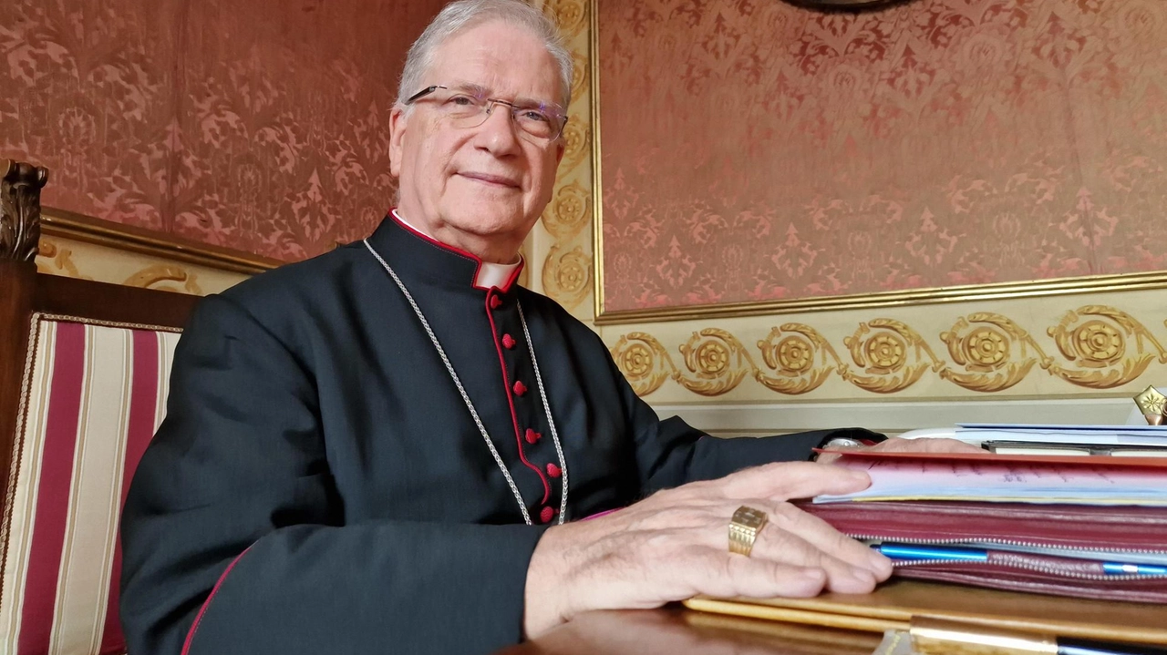 Al centro della ’Marcia della pace’ indetta per domenica 5 gennaio a Montecatini Terme il Vescovo di Pistoia e Pescia Fausto Tardelli consegnerà ai sindaci della Valdinievole una lettera di Papa Francesco Al centro della ’Marcia della pace’ indetta per domenica 5 gennaio a Montecatini Terme il Vescovo di Pistoia e Pescia Fausto Tardelli consegnerà ai sindaci della Valdinievole una lettera di Papa Francesco
