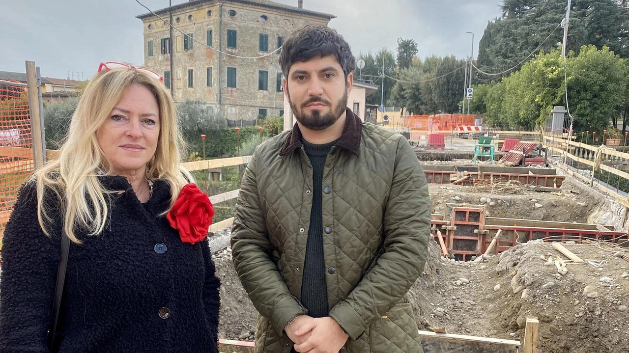 Cinzia Cerdini, consigliere provinciale insieme segretario comunale del partito Gregorio Stiavelli Cinzia Cerdini, consigliere provinciale insieme segretario comunale del partito Gregorio Stiavelli