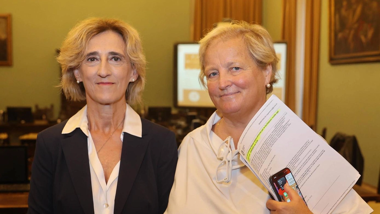 L’avviso è stato illustrato. dalla delegata. Stefania Lamponi e dalla dg Beatrice Sassi L’avviso è stato illustrato. dalla delegata. Stefania Lamponi e dalla dg Beatrice Sassi